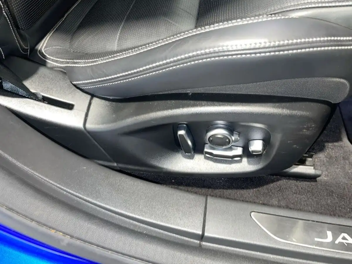 2021-jaguar-i-pace-ev400-hse-big-13