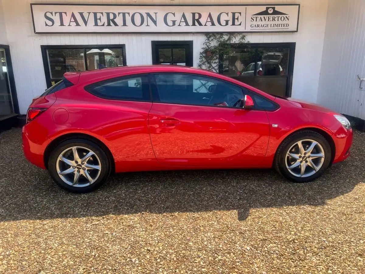 2014-vauxhall-gtc-14-sport-120ps-ss-big-4
