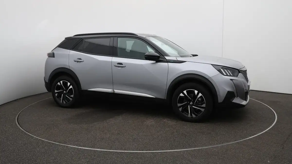2023-peugeot-2008-suv-e-gt-136bhp-50kwh-station-wagon-big-48