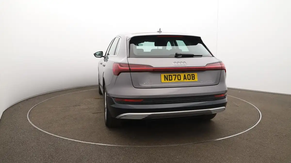 2020-audi-e-tron-50e-technik-big-61