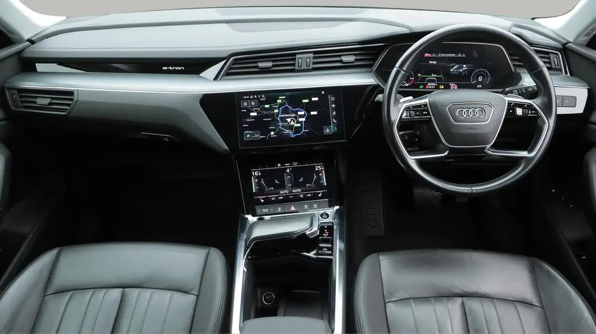 2020-audi-e-tron-50e-technik-big-13