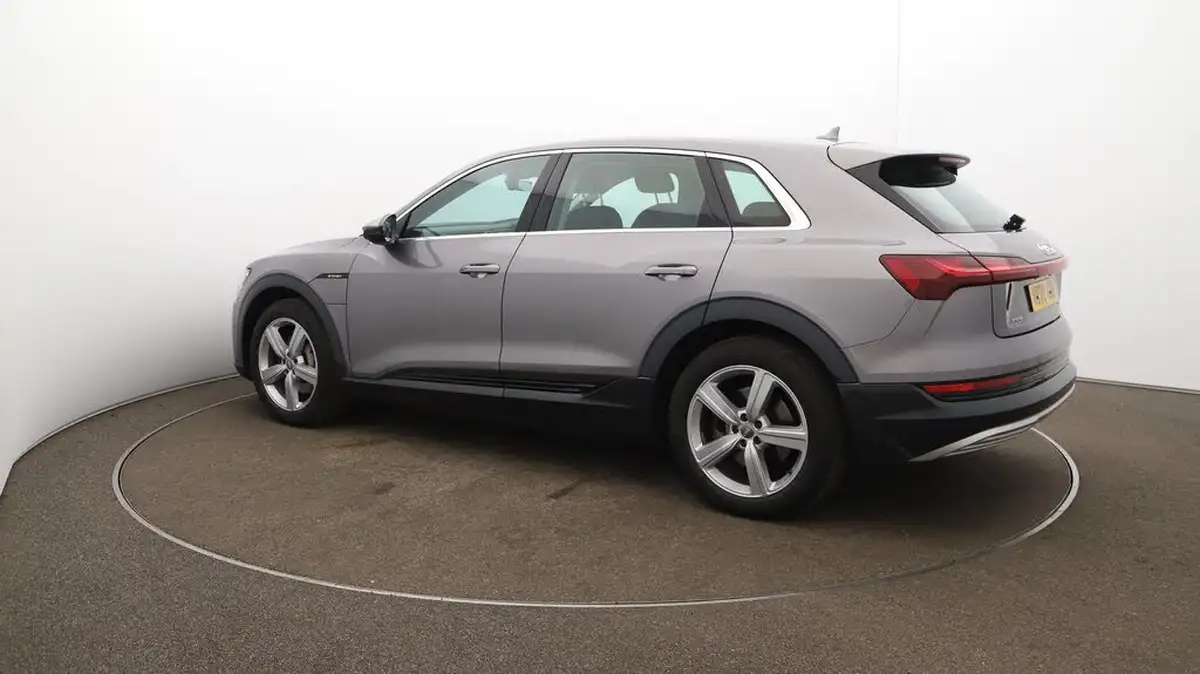 2020-audi-e-tron-50e-technik-big-37