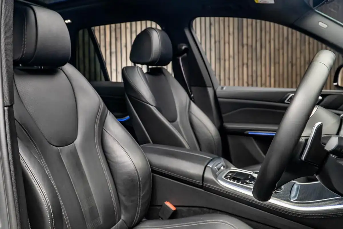 2020-bmw-x5-30td-m50d-big-1