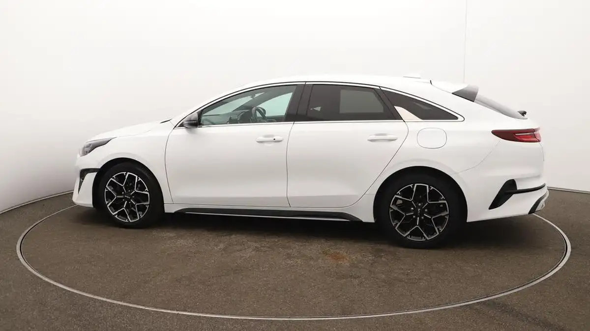 2022-kia-pro-ceed-15-t-gdi-gt-line-big-57