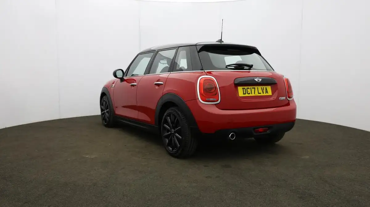 2017-mini-cooper-15-cooper-ss-hatchback-5d-big-36