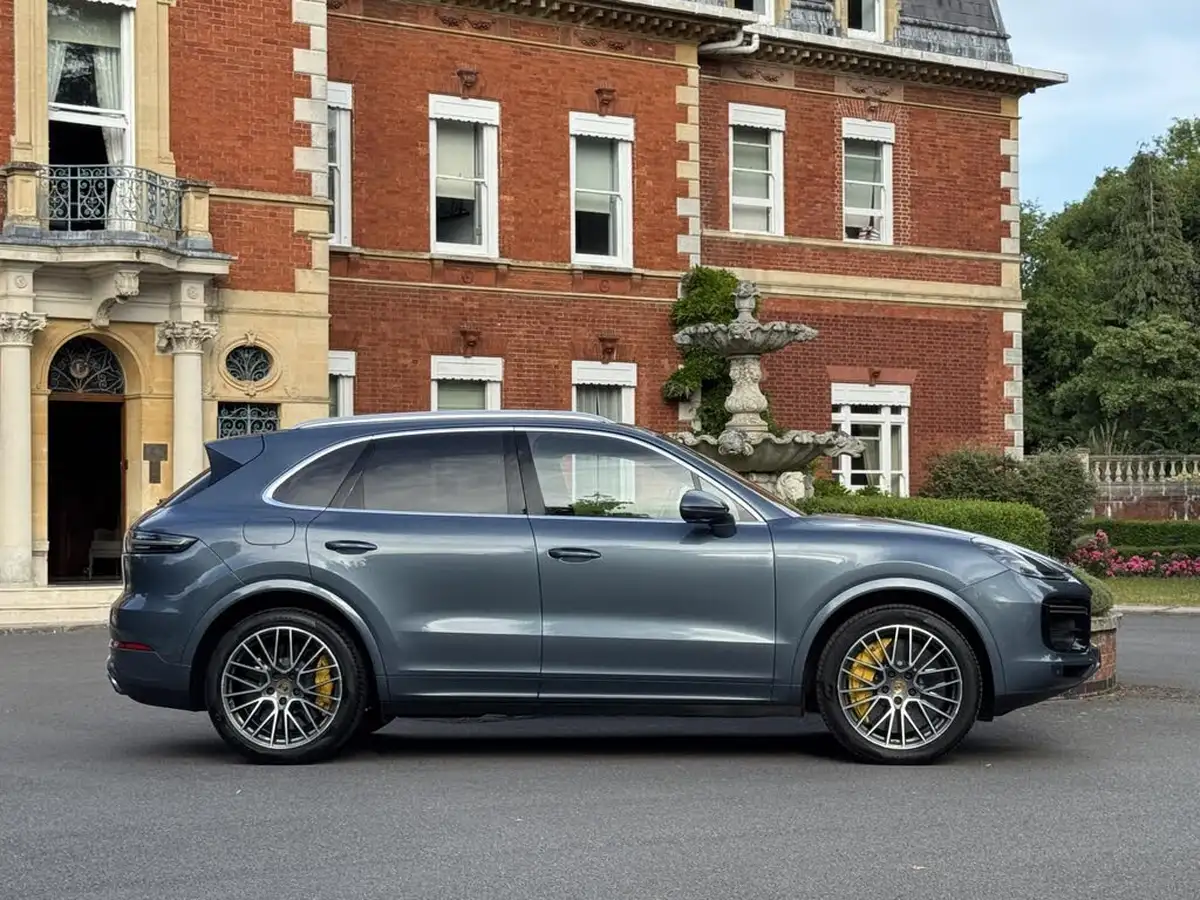 2018-porsche-cayenne-40-v8-turbo-big-7