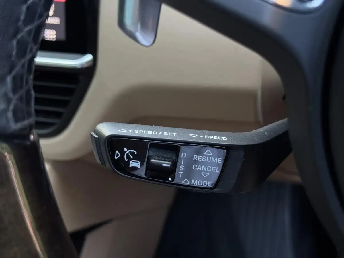 2018-porsche-cayenne-40-v8-turbo-big-55