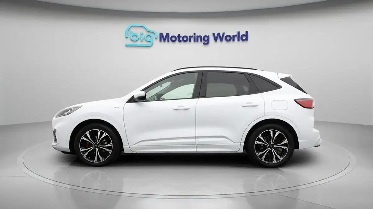2021-ford-kuga-15-st-line-x-edition-big-4