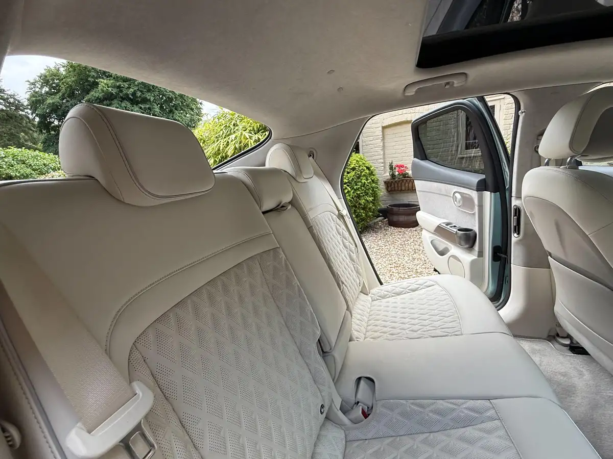 2022-genesis-gv60-e-sport-plus-big-50