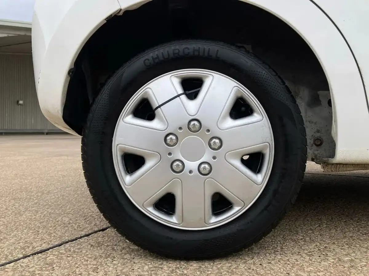 2018-suzuki-celerio-10-sz2-big-7
