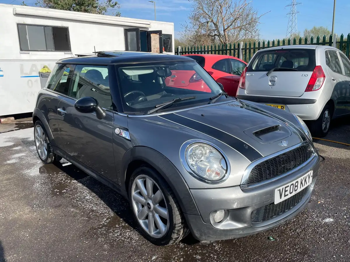 2008-mini-cooper-16-cooper-s-175bhp-hatchback-3d-big-0