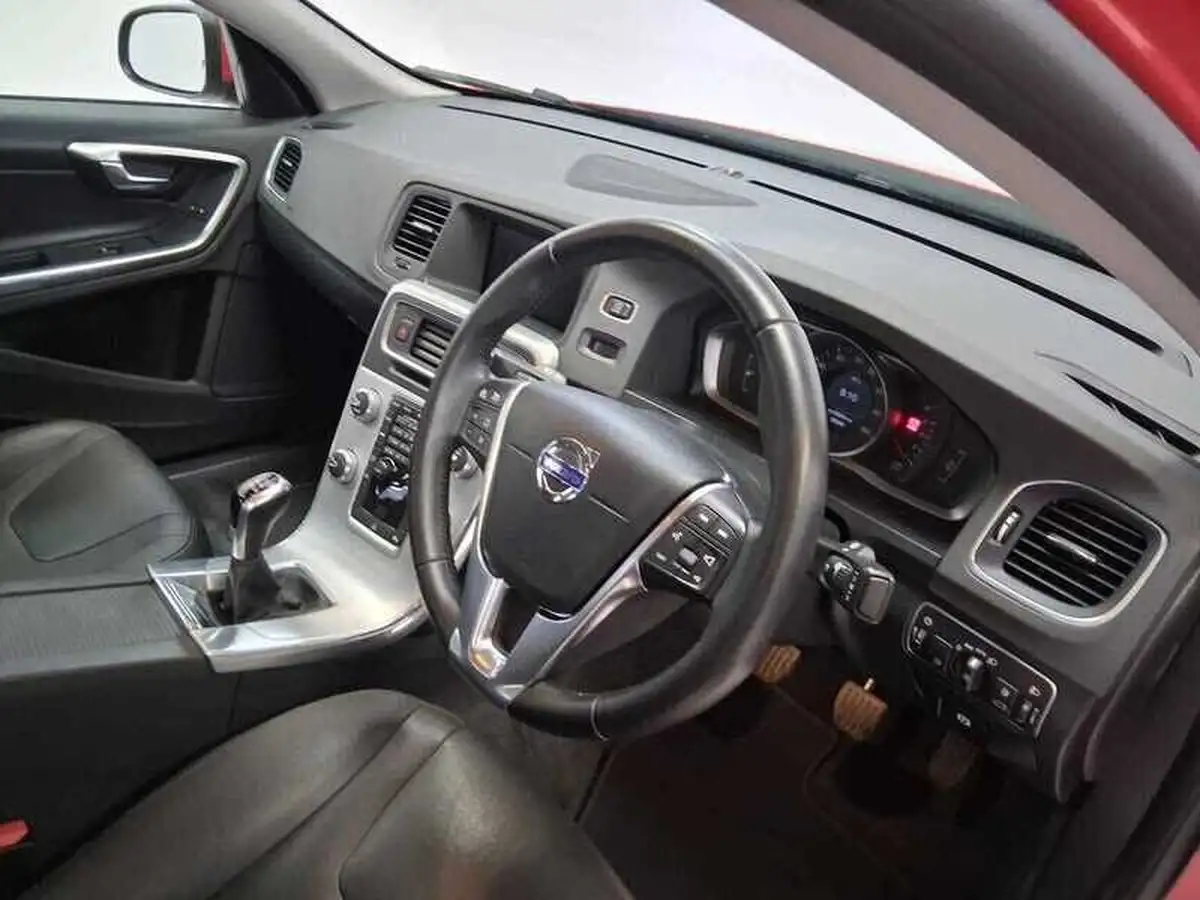 2018-volvo-s60-20-t4-se-big-9