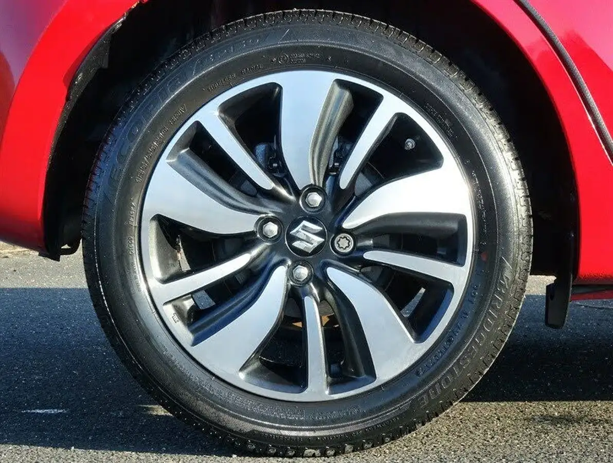2017-suzuki-swift-10-boosterjet-sz5-shvs-big-7