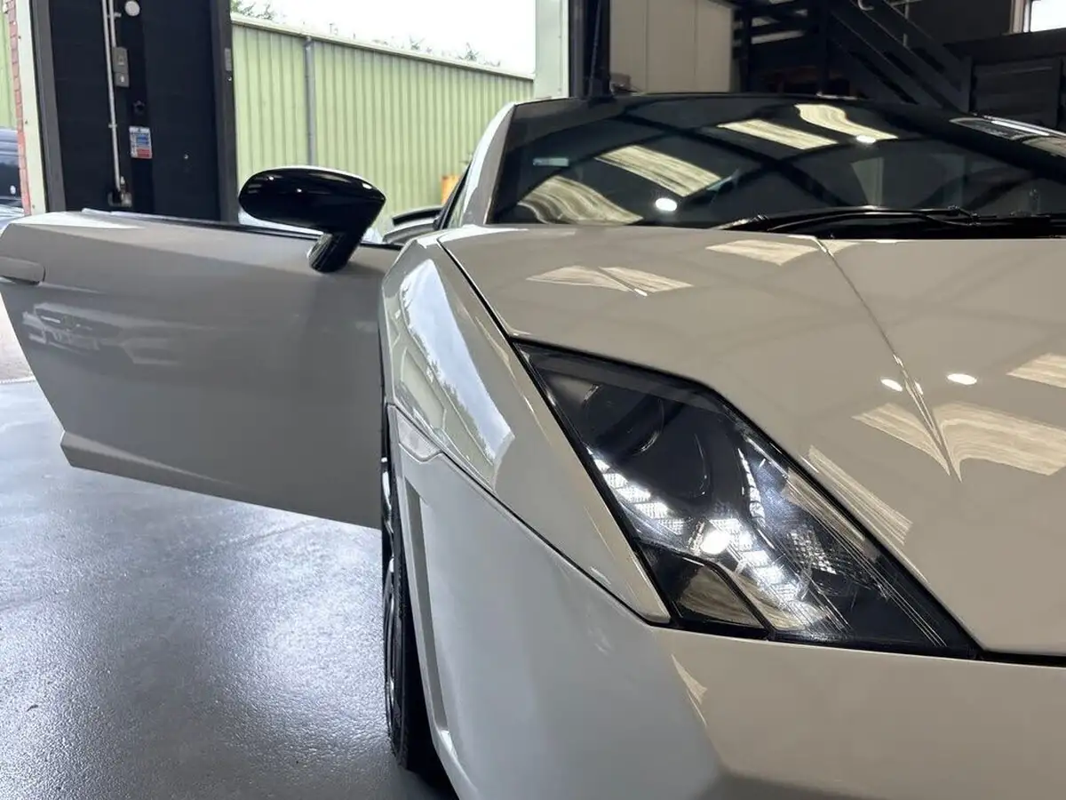 2009-lamborghini-gallardo-big-48