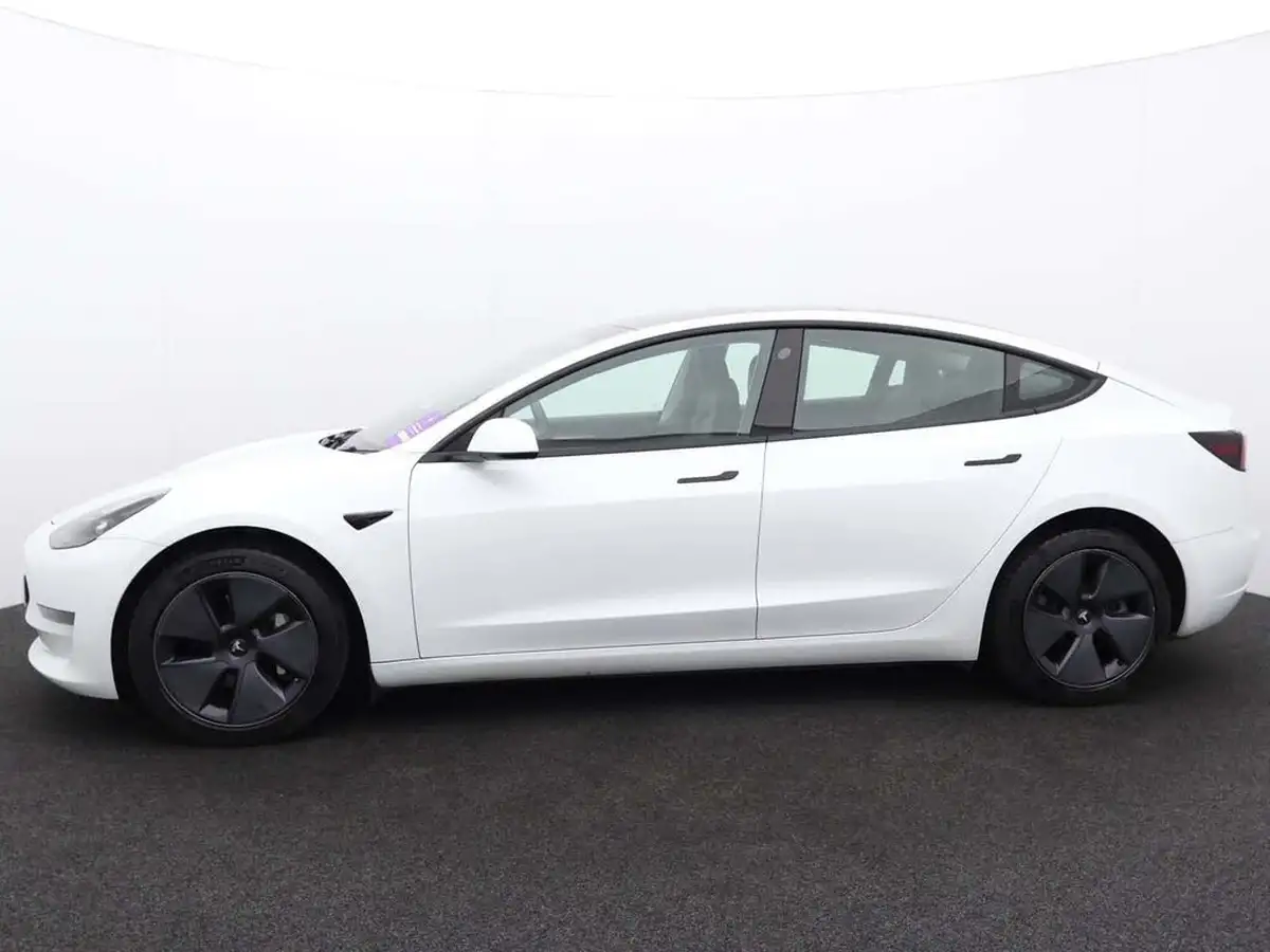 2021-tesla-model-3-e-long-range-awd-big-4