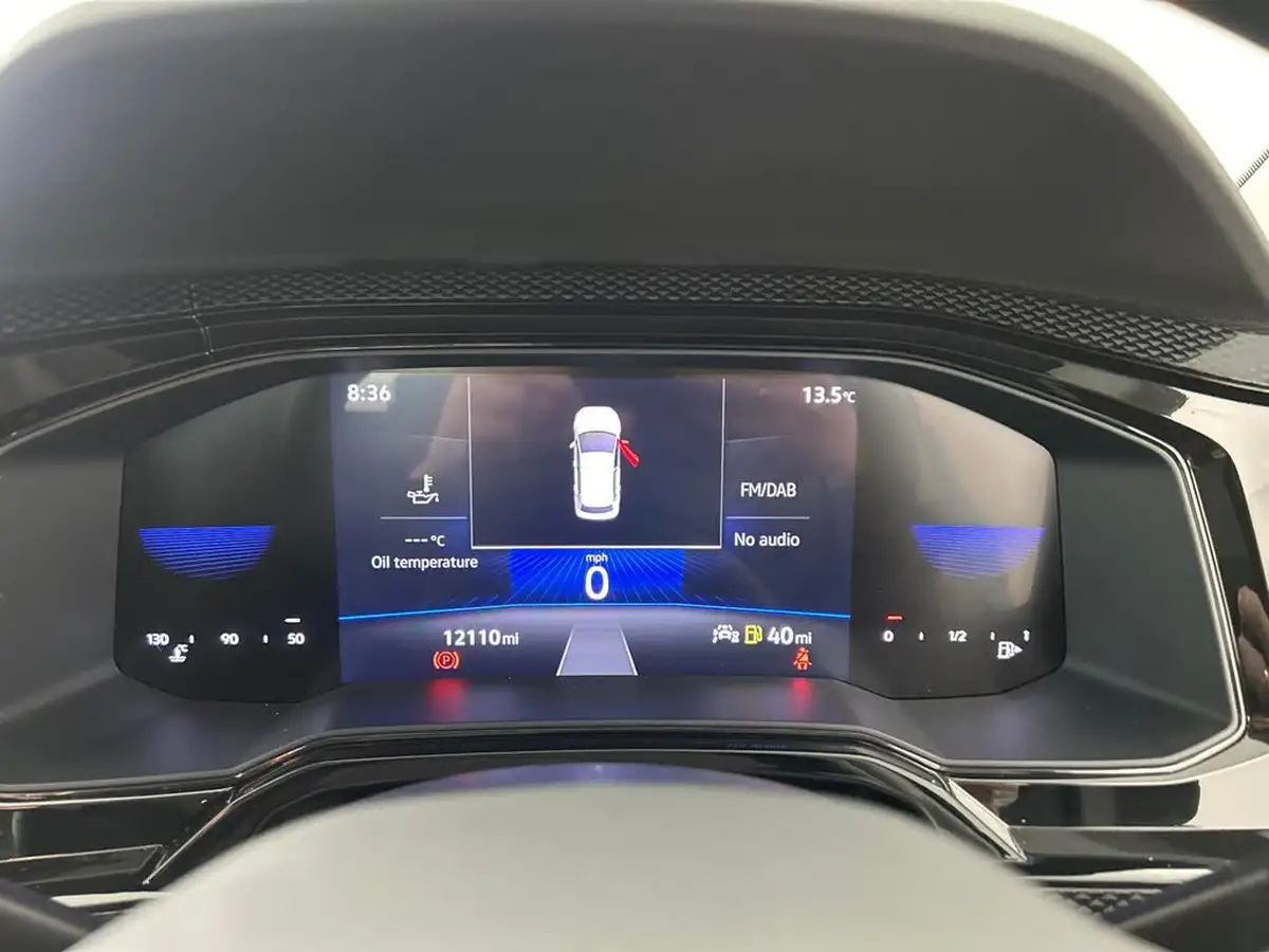 2023-volkswagen-polo-10-life-big-20