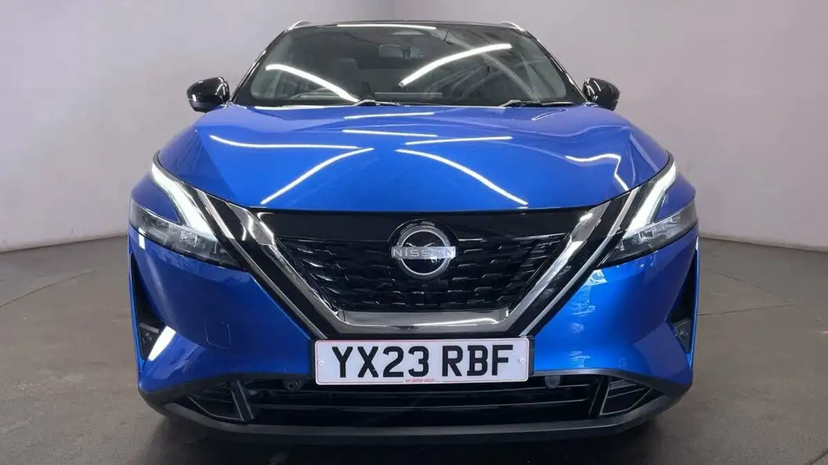 2023-nissan-qashqai-15-tekna-big-9