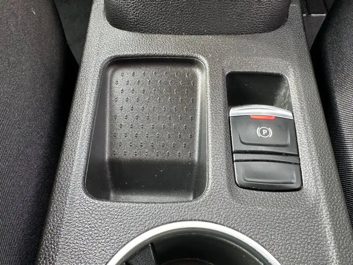 2020-renault-captur-15dci-iconic-95bhp-big-25