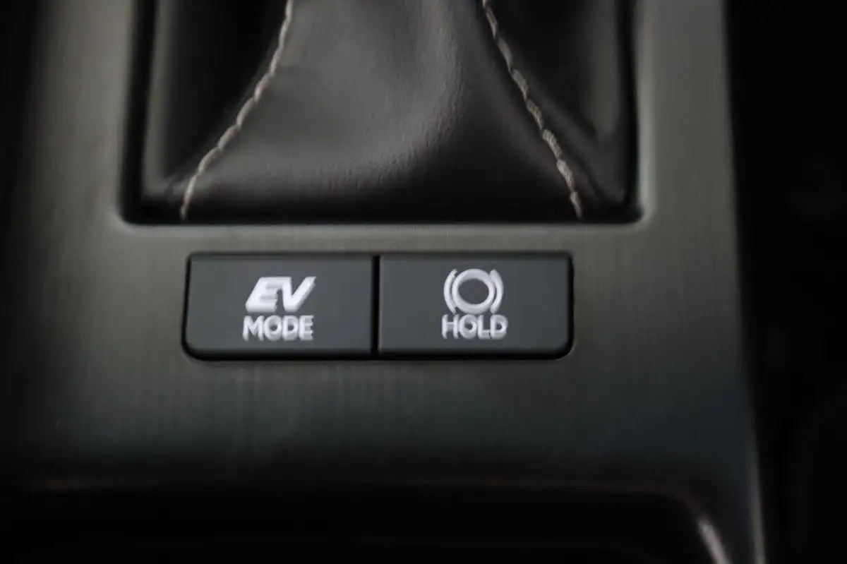 2019-lexus-es-300h-25-f-sport-big-27