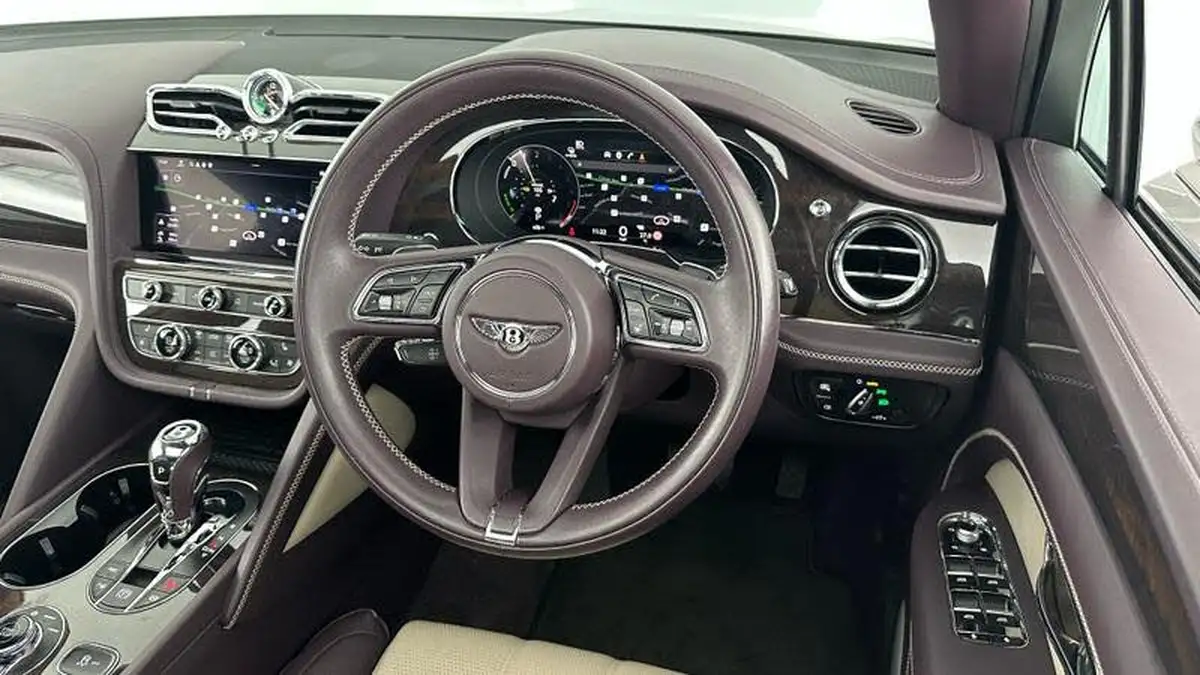 2020-bentley-bentayga-30-hybrid-big-22
