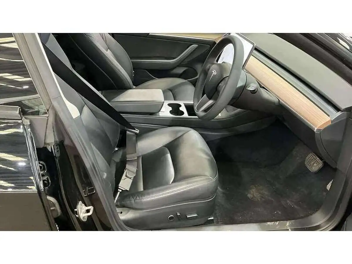 2021-tesla-model-3-e-long-range-4x4-big-1