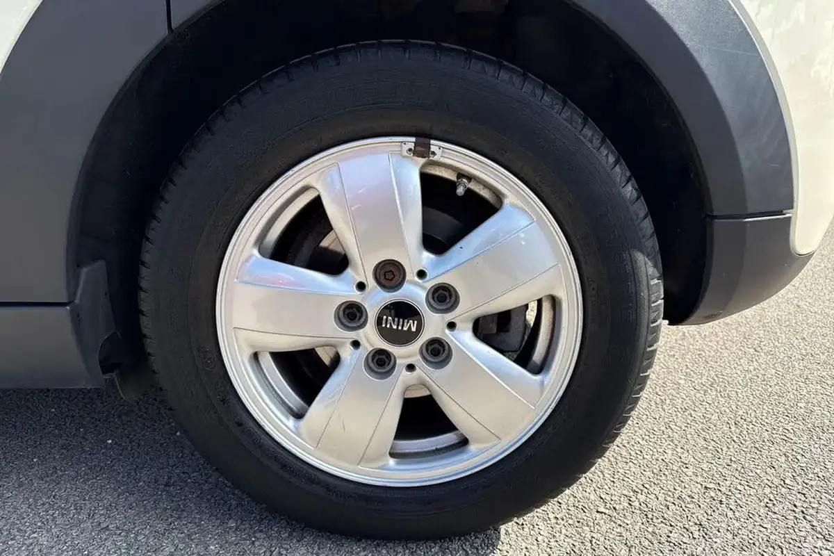 2019-mini-cooper-15-cooper-classic-hatchback-5d-big-11