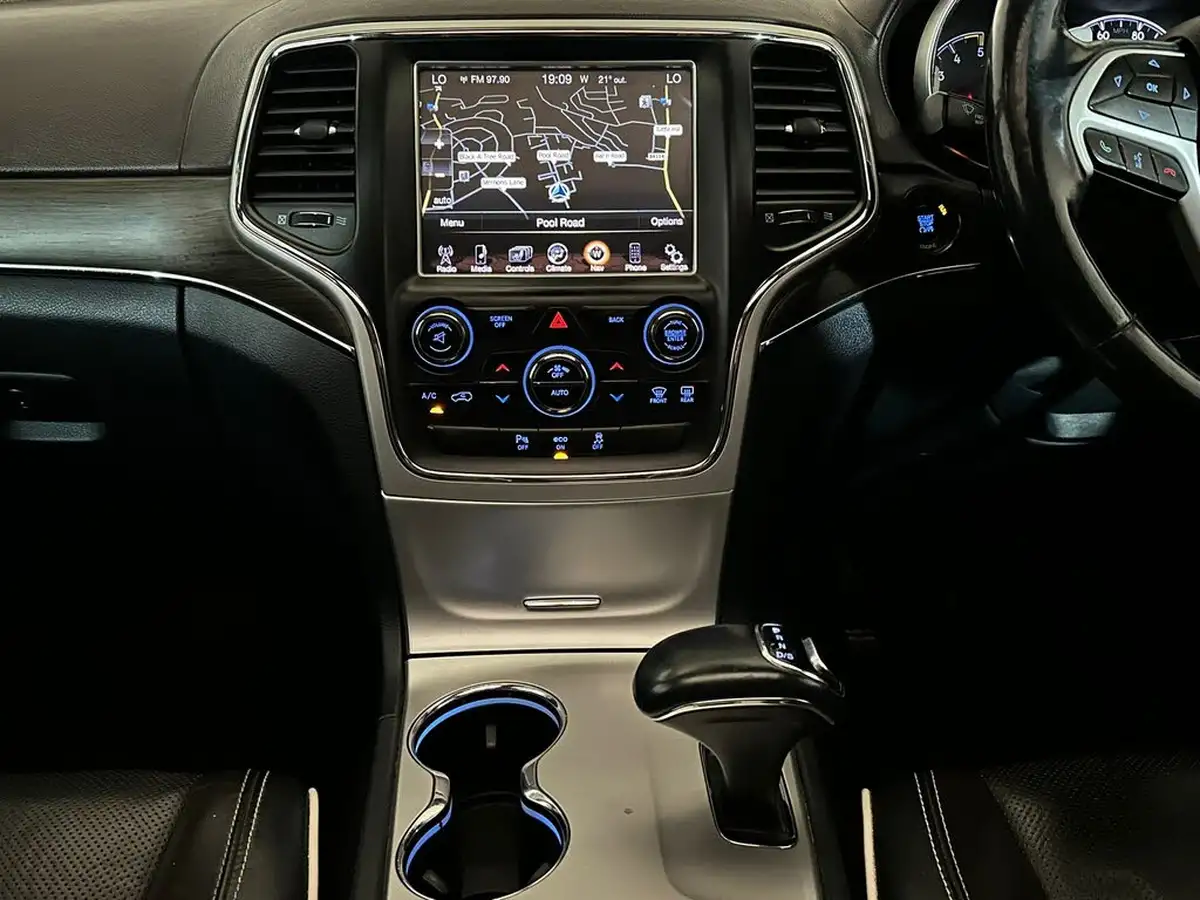 2014-jeep-grand-cherokee-30crd-overland-big-14