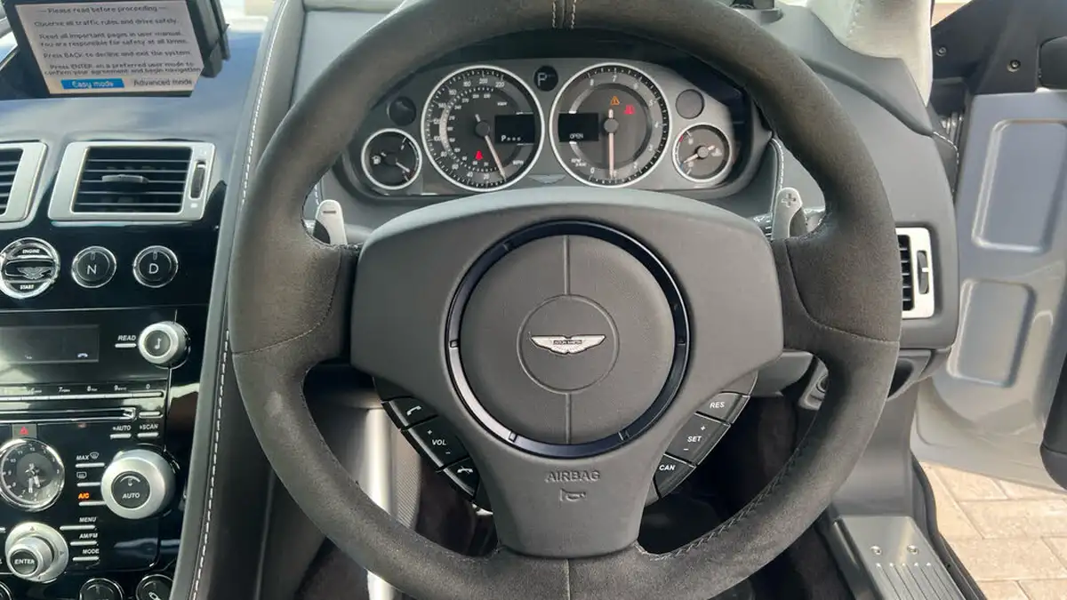 2010-aston-martin-dbs-60-touchtronic-big-9