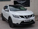 2015-nissan-qashqai-15dci-tekna-small-1