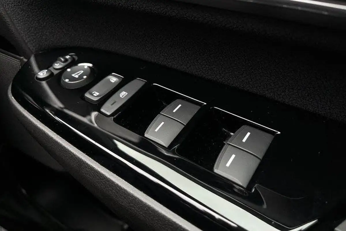 2022-honda-cr-v-20-i-mmd-se-awd-hybrid-big-15