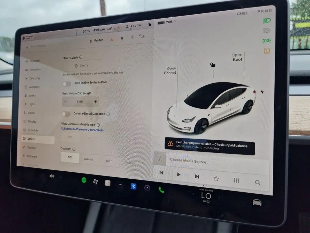 2021-tesla-model-3-e-long-range-awd-big-31