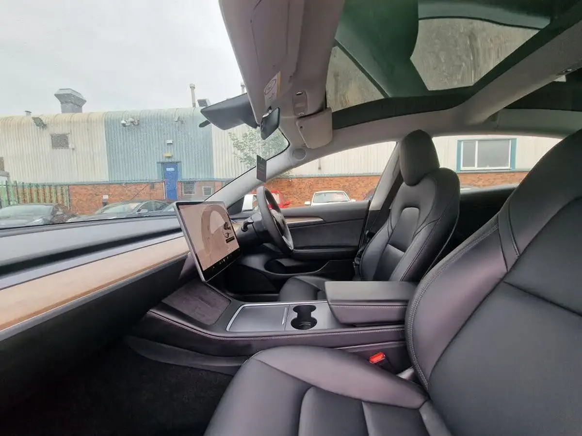 2021-tesla-model-3-e-long-range-awd-big-55