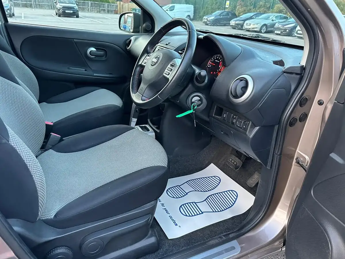 2011-nissan-note-16-n-tec-auto-big-10