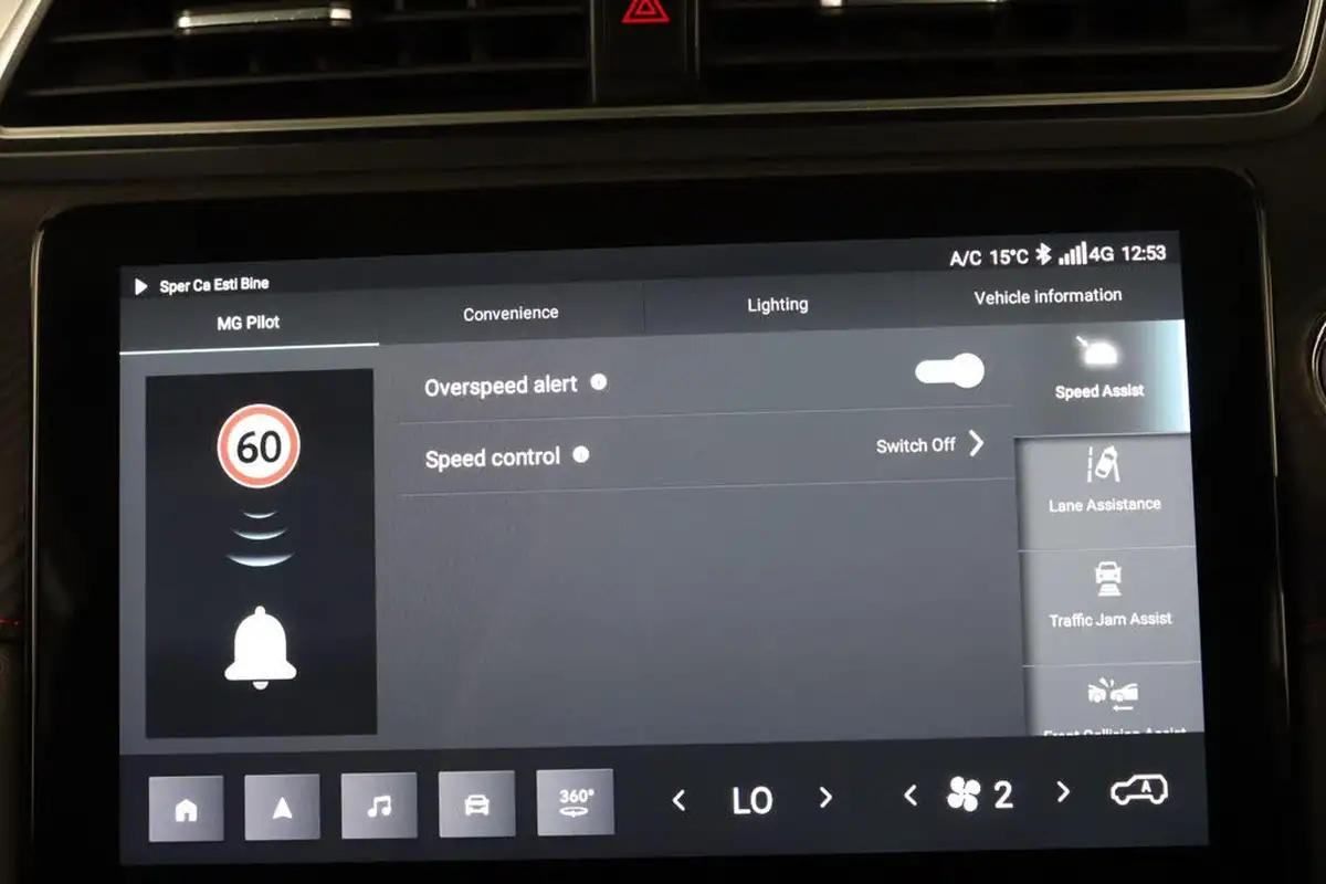 2022-mg-zs-suv-e-trophy-connect-ev-156ps-long-range-big-33