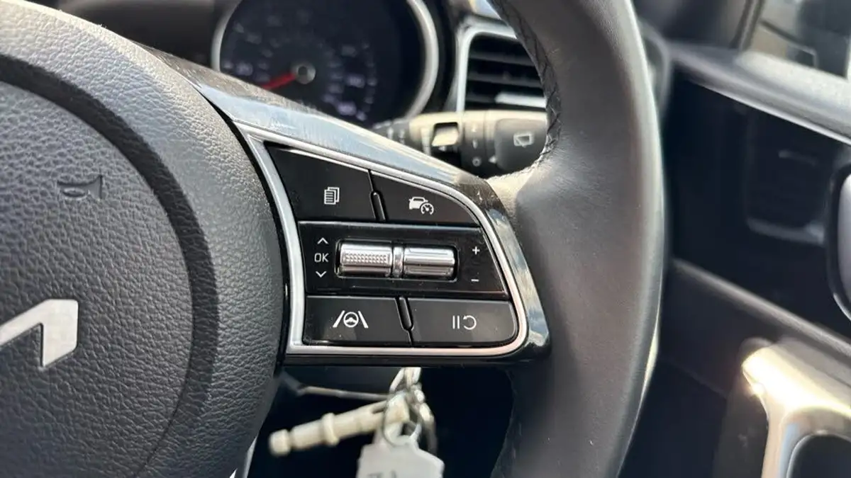 2022-kia-ceed-15-t-gdi-3-hatchback-big-35