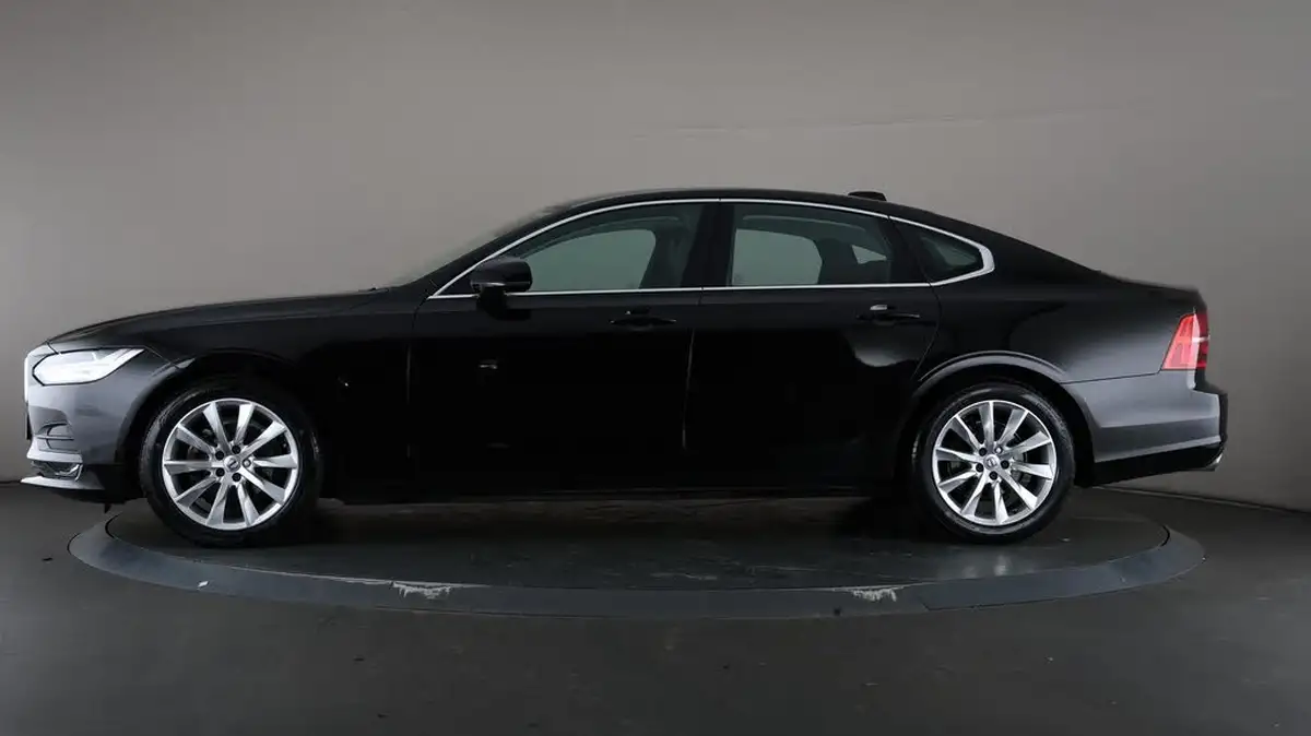 2020-volvo-s90-20-t4-momentum-plus-big-38
