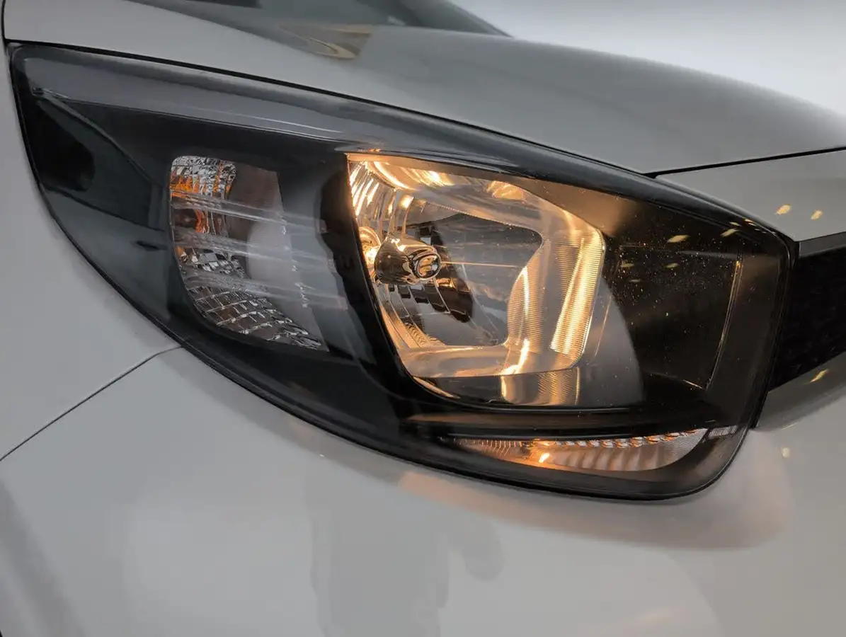 2022-kia-picanto-10-1-big-21