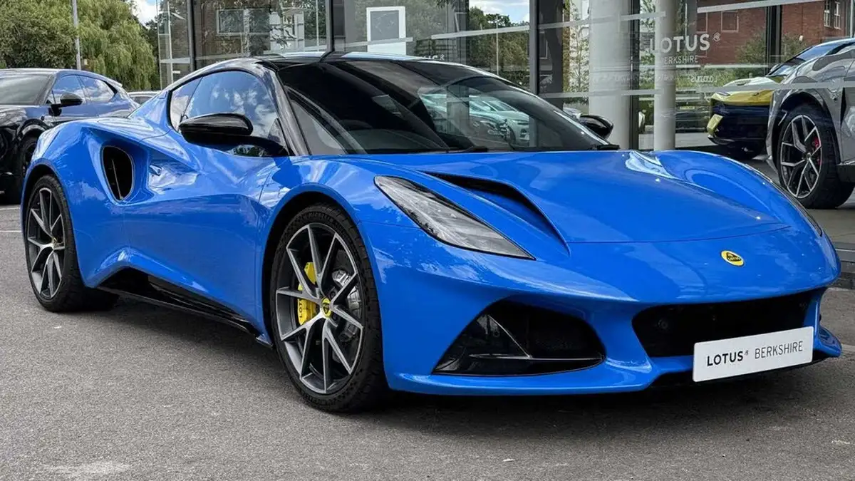 2024-lotus-emira-35-first-edition-v6-big-0
