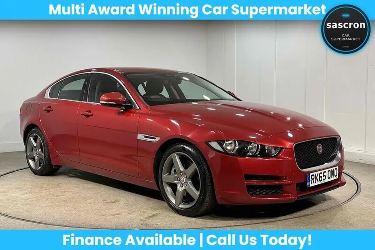 2015-jaguar-xe-20-prestige-big-0