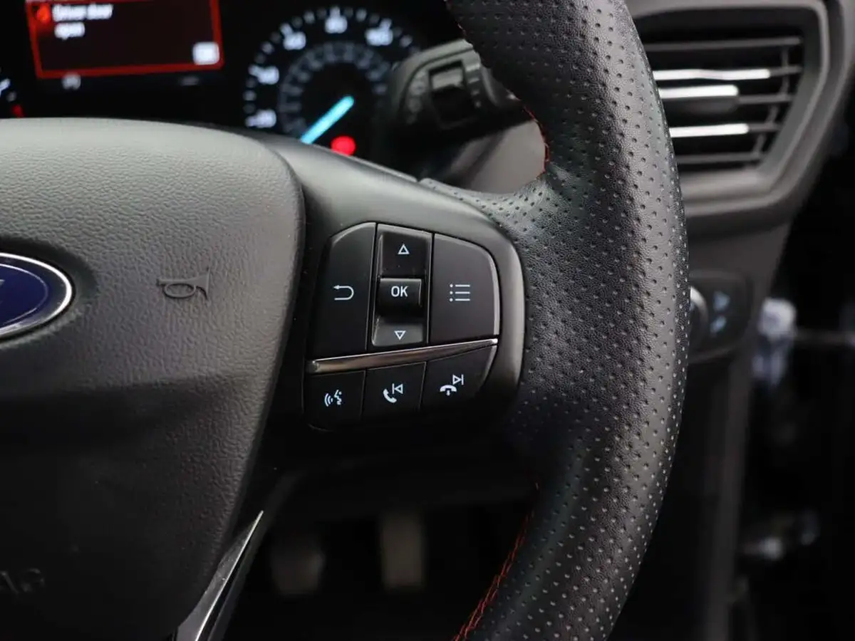 2022-ford-focus-10t-st-line-125ps-estate-big-36