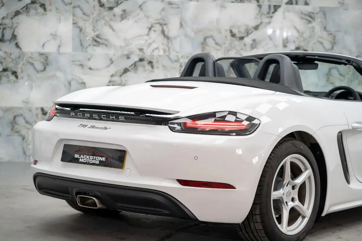 2024-porsche-boxster-718-20-boxster-big-34