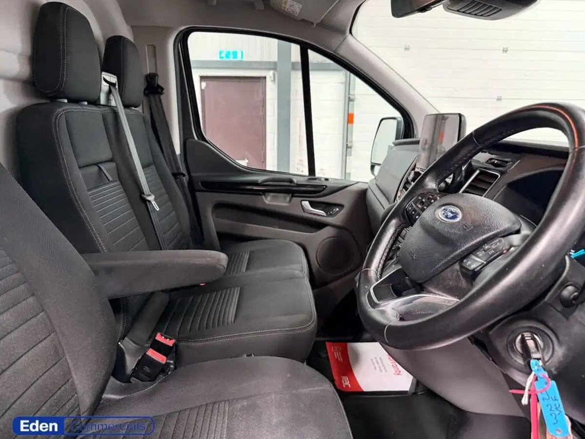2023-ford-transit-custom-20tdci-340-l1h1-limited-170pseu6dt-auto-big-12