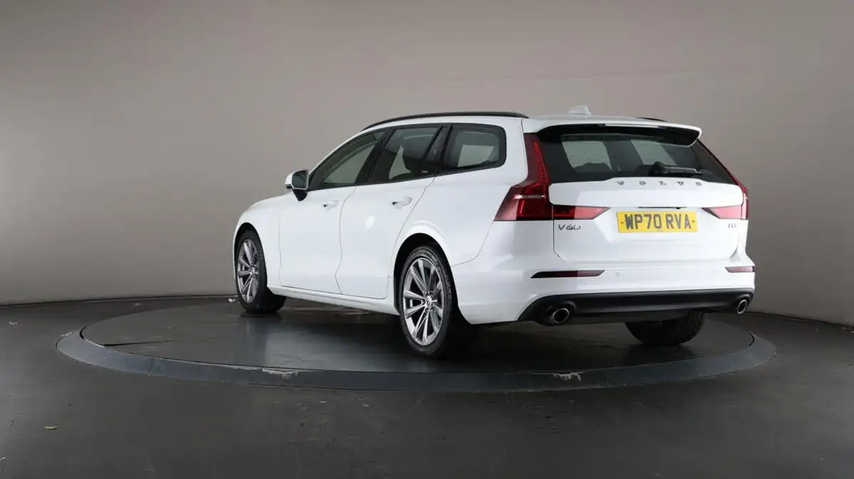 2020-volvo-v60-20-b3-momentum-big-69