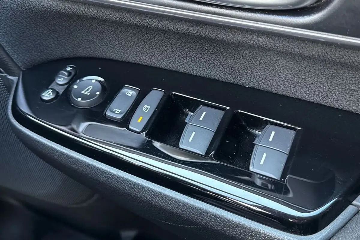 2019-honda-cr-v-15-vtec-turbo-se-193ps-4wd-cvt-big-28