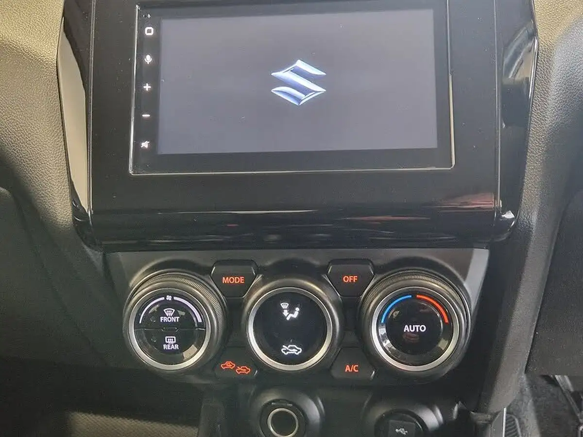 2022-suzuki-swift-12-dualjet-sz5-big-37
