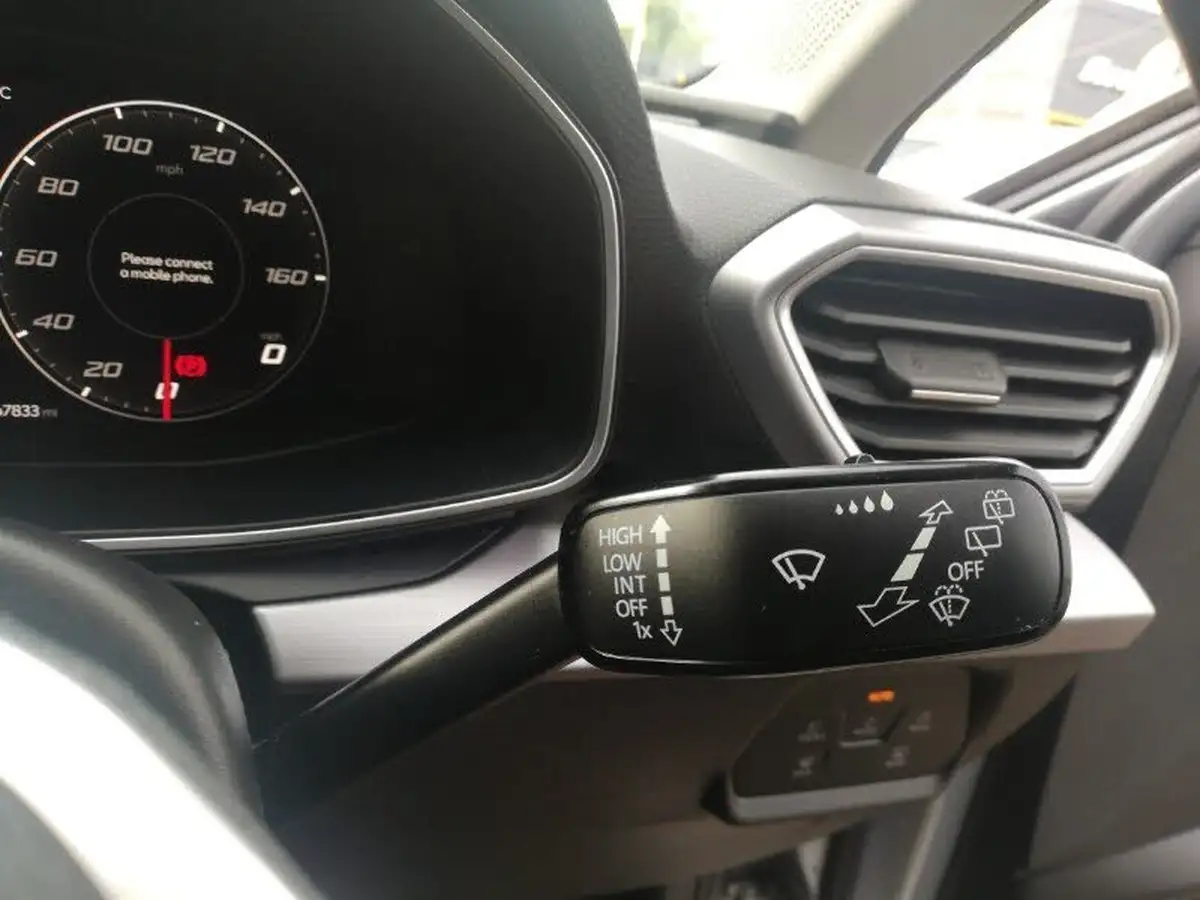 2021-seat-leon-15-tsi-evo-fr-130ps-estate-big-18