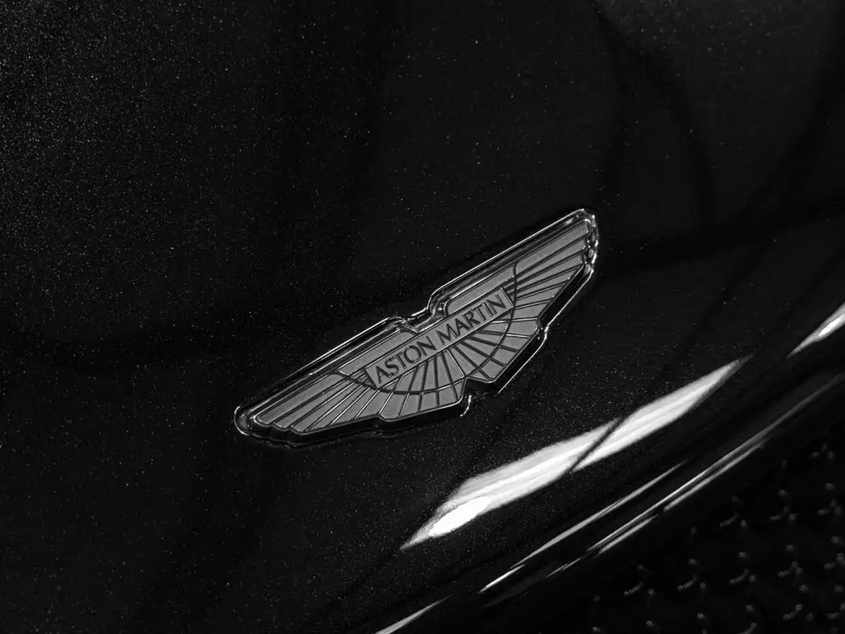 2020-aston-martin-dbs-52-v12-superleggera-big-26