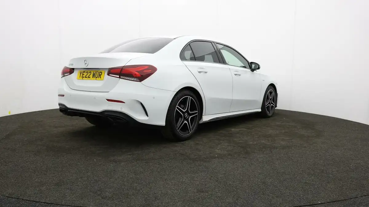 2022-mercedes-benz-a-class-13-a180-amg-line-executive-edition-saloon-4d-7g-dct-big-76