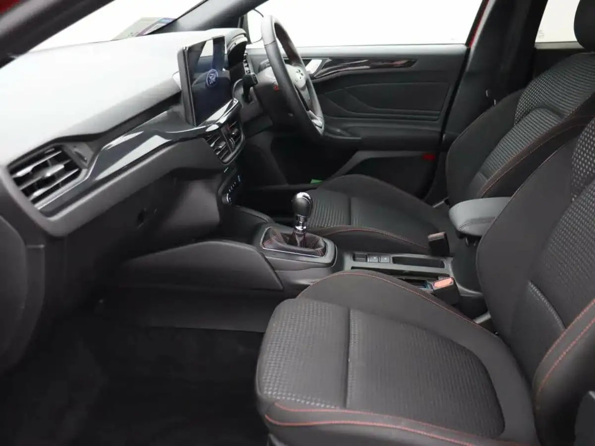 2023-ford-focus-big-8