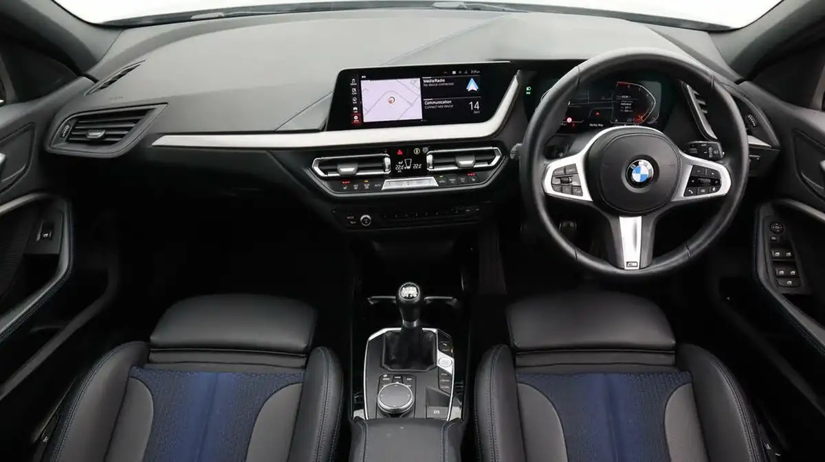 2022-bmw-1-series-15-118i-m-sport-lcp-big-13